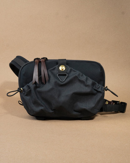 Chestnut Crossbody Sling 4.5L (BLK/DRF/BRN)