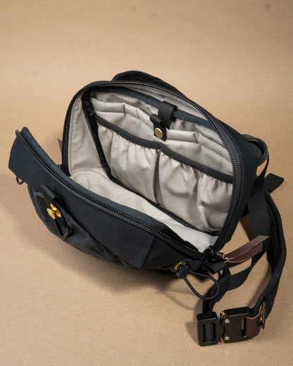 Chestnut Crossbody Sling 4.5L (BLK/DRF/BRN)